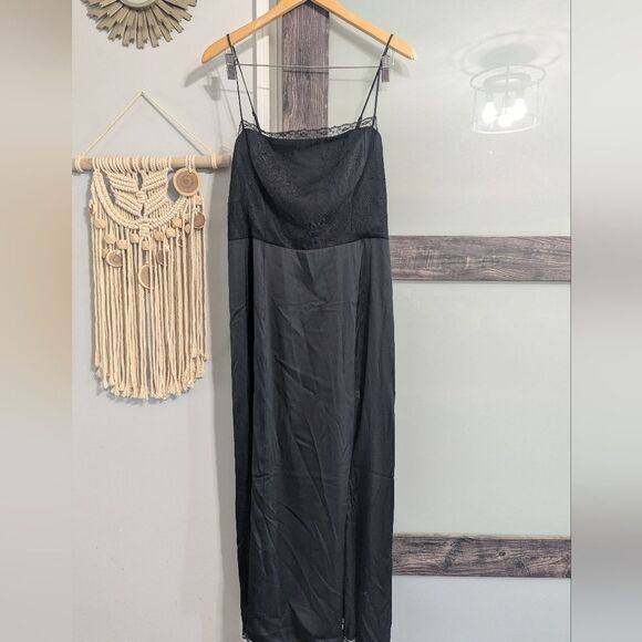 Abercrombie & Fitch Black Lace High Slit Midi Dress M Tall New with tags - Picture 3 of 11